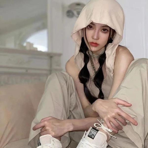 霹雳娇娃战丧尸 封面